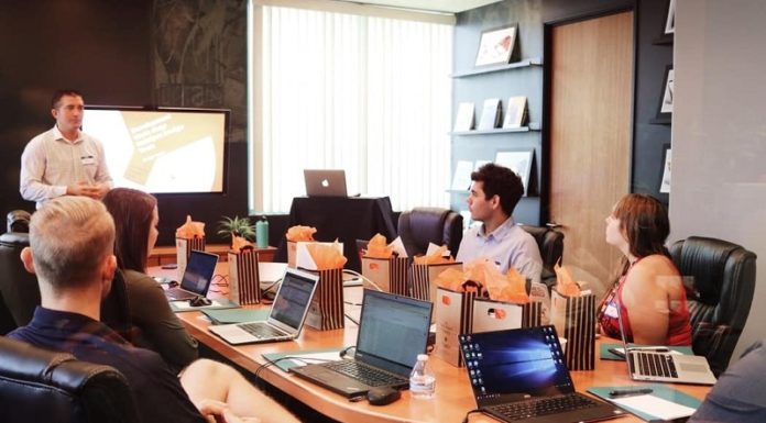 Từ ngày 1/7/2023 bắt đầu giảm 2% thuế VAT: Các doanh nghiệp cần chuẩn bị gì? Từ ngày 1/7/2023 bắt đầu giảm 2% thuế VAT: Các doanh nghiệp cần chuẩn bị gì?