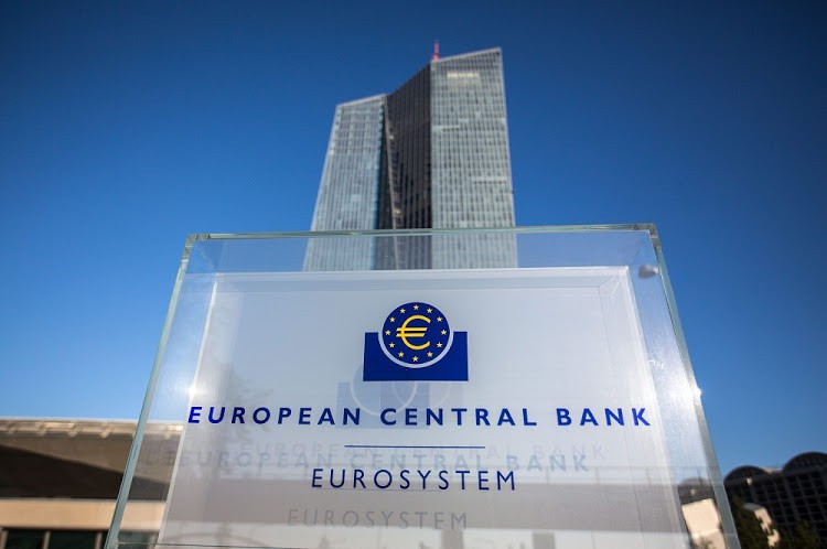 Ngân hàng Trung ương Châu Âu thắt chặt chính sách tiền tệ