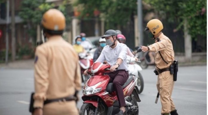 Lỗi không bảo hiểm xe máy sẽ bị phạt bao nhiêu tiền? Lỗi không bảo hiểm xe máy sẽ bị phạt bao nhiêu tiền?