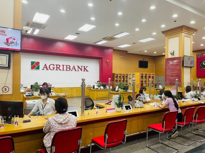 Agribank báo lãi khủng gần 26.000 tỷ đồng, TOP 4 ngành ngân hàng