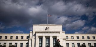 Fed có thể cân nhắc trì hoãn kế hoạch cắt giảm lãi suất